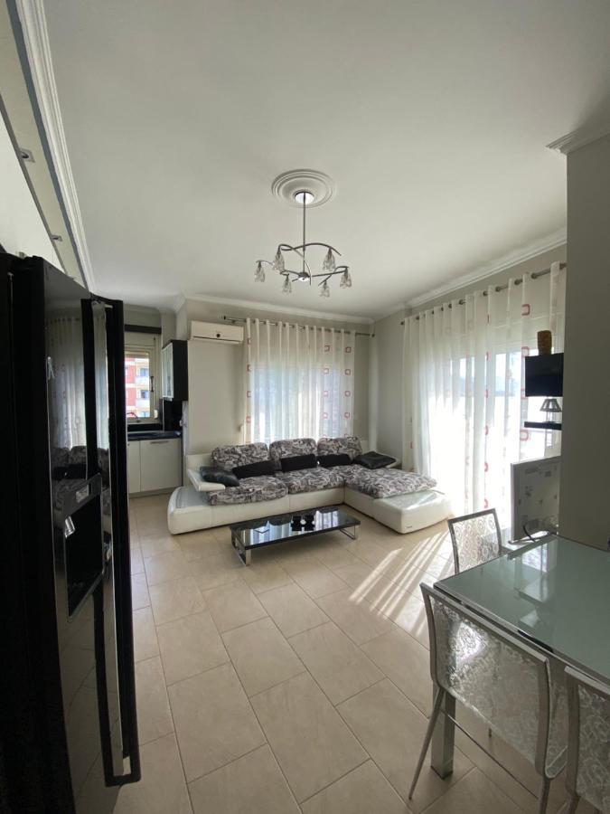 Appartamento Marina House Vlorë Esterno foto