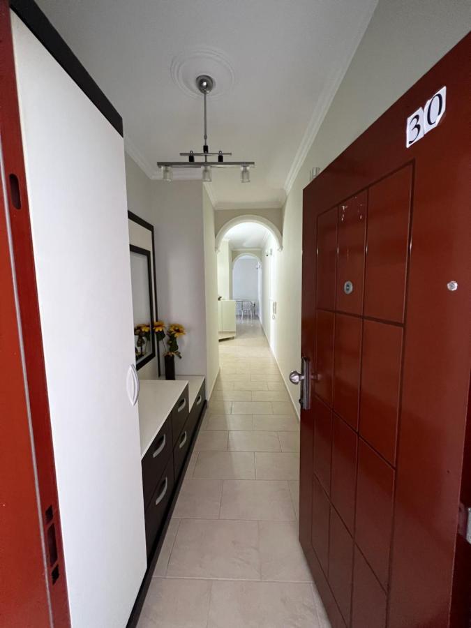 Appartamento Marina House Vlorë Esterno foto