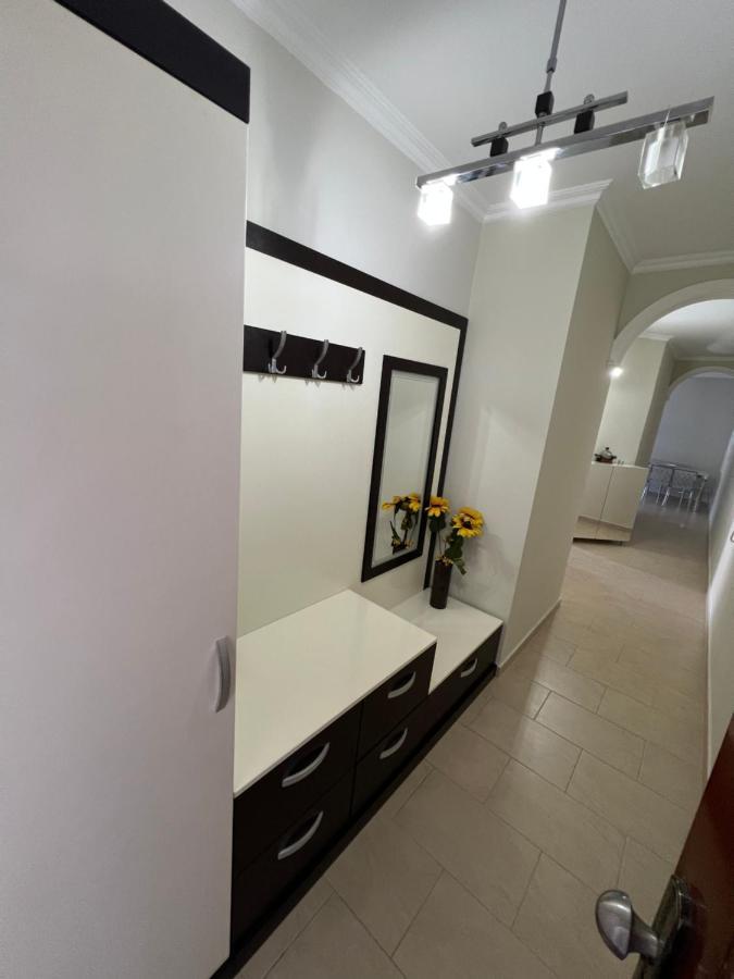 Appartamento Marina House Vlorë Esterno foto