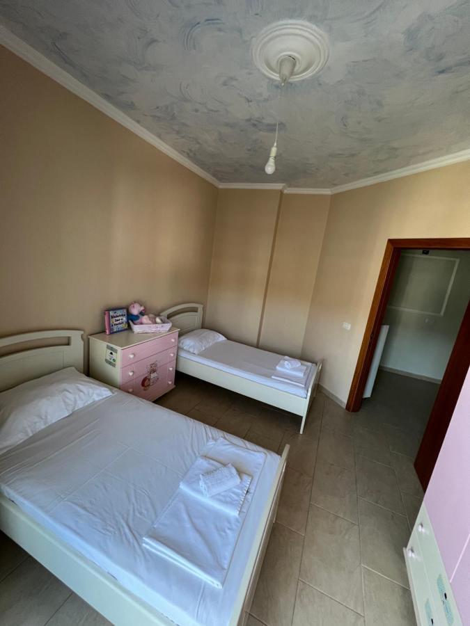 Appartamento Marina House Vlorë Esterno foto